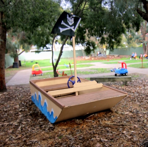 Birre kinder pirate ship